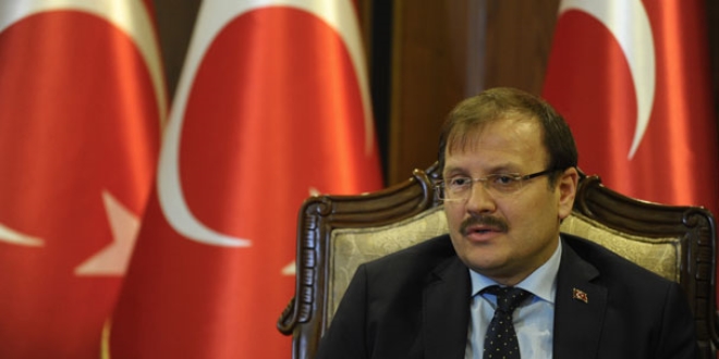 'Birileri iş yapar ama birileri sadece konuşur'