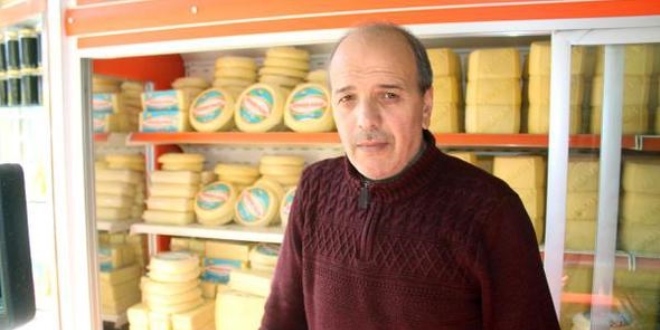 Ardahan'lı esnaf yerli otomobile talip oldu