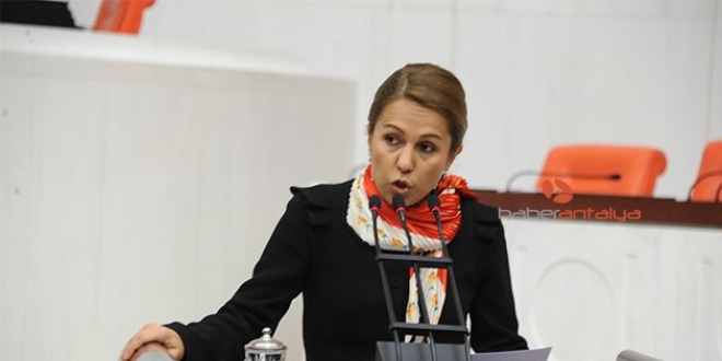 'Kadın vali, kaymakam, defterdar görmek istiyoruz'