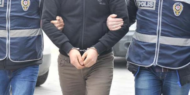 Kocaeli'de 4 kii FET'den tutukland