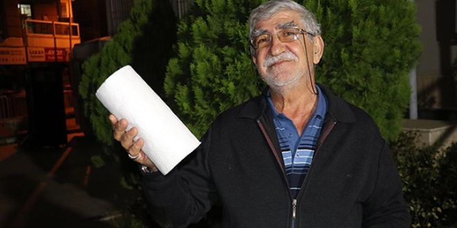 Dolandırıcıyı 'kağıt havluyla' yakalattı