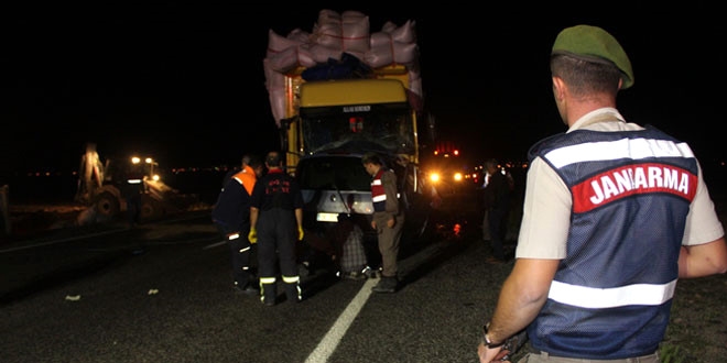 anakkale'de hafif ticari ara kamyona arpt: 1 l, 1 yaral