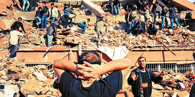 Deprem beka meselesiyse, kentsel dönüşümler ele alınmalı