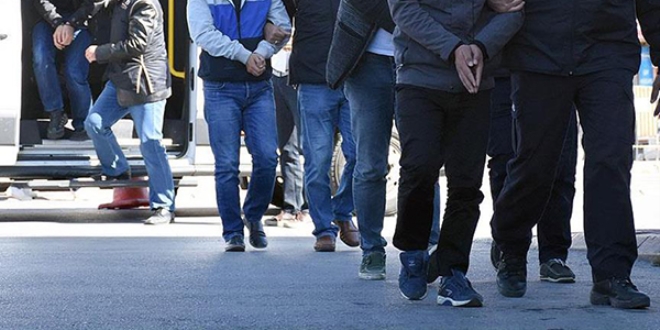 Adana'da operasyon: 1'i kadın 7 kişi gözaltına alındı