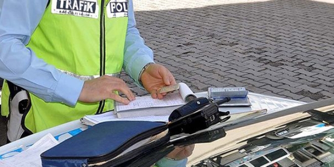 İstanbul'da 45 bin 206 kişiye trafik cezası kesildi