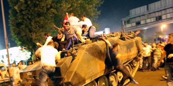 'Altınızdaki oyuncak değil, vurun, kırın, ezin' emri