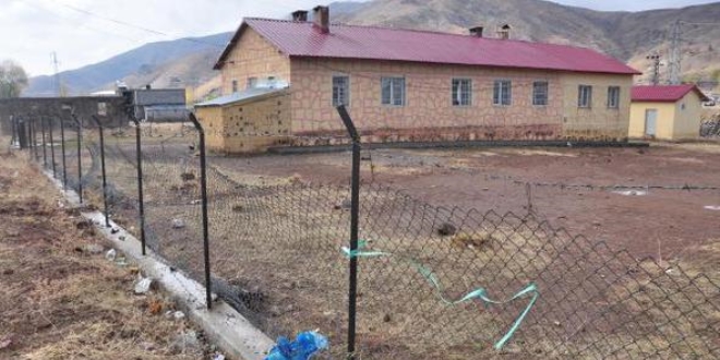 Bitlis MEM'den ''Yalnızçamlar İlkokulu' açıklaması