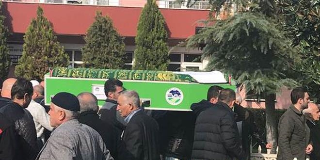 Başından vurulmuş olarak bulunan mimar toprağa verildi
