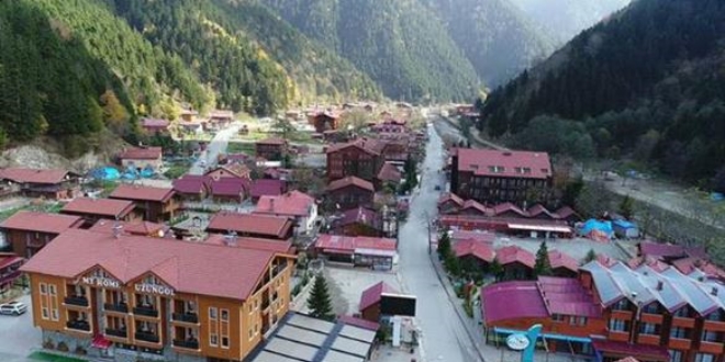 Uzungl'de ykmlar balyor