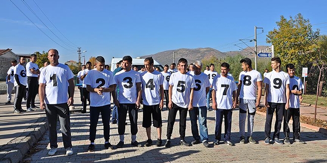 Geçici köy korucu adayları kadro için ter döktü
