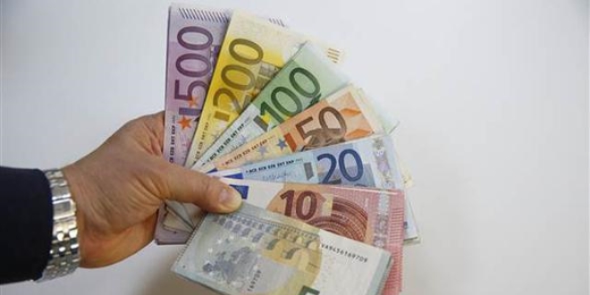 Euro tarihi rekor kırdı