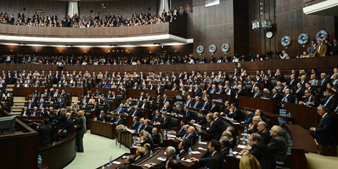 AK Parti'nin Meclis Grup Ynetimi belli oldu