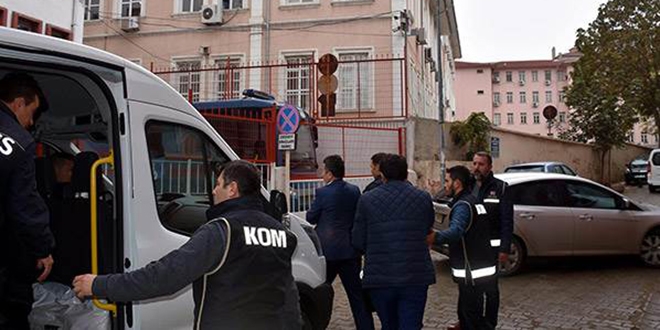 'Mahrem abi'lerden 'AK Parti'ye oy vermeyin' talimatı