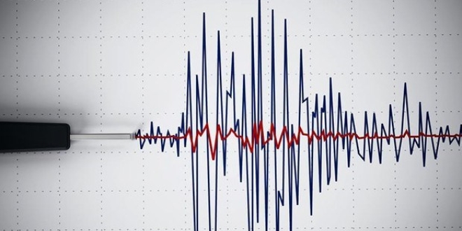 zmir'de 3.2 byklnde deprem