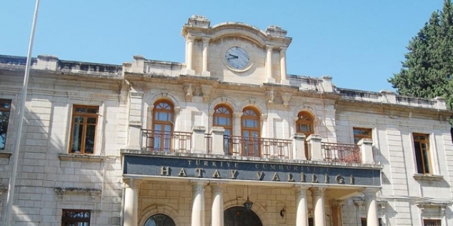 Hatay Valiliinden 'vatandalk' aklamas