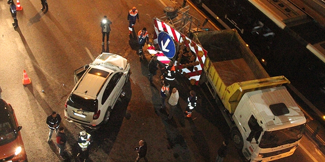 İstanbul'da zincirleme trafik kazası: 5 yaralı