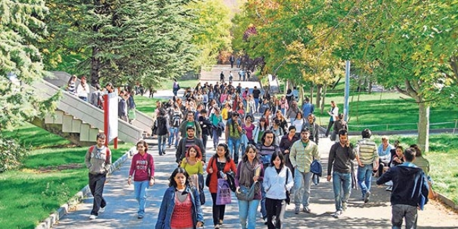 25 milyon öğrenciden 5 milyonu 'açıköğretim' öğrencisi