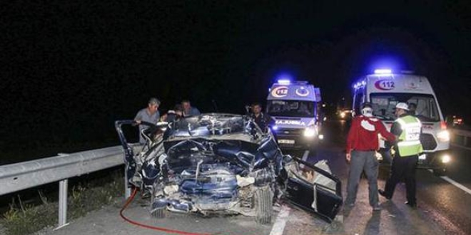 Düzce'de tır ile otomobil çarpıştı: 1 ölü, 1 yaralı