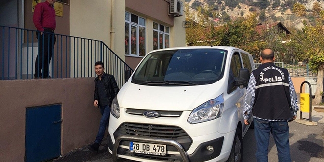 Ortaokul öğrencisi kendi okulunu soymuş