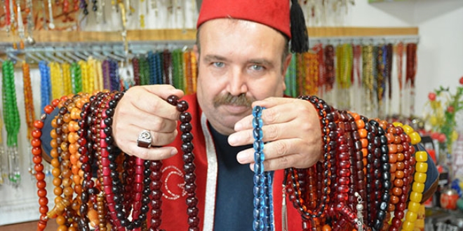 200 yıllık tespihten Türkiye'de üç tane var
