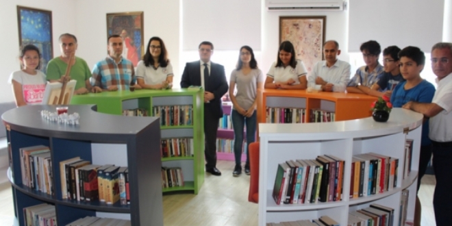 Fen Lisesine zenginleştirilmiş kütüphane