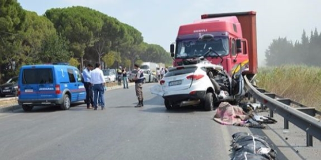 Manisa'da trafik kazalar: 1 l, 6 yaral