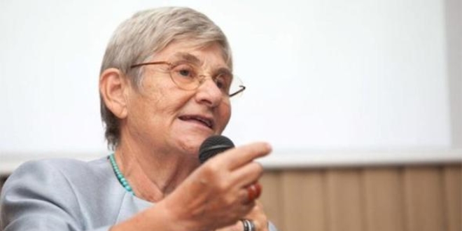 Prof. Dr. Canan Karatay: Kaya tuzu beyaz altındır