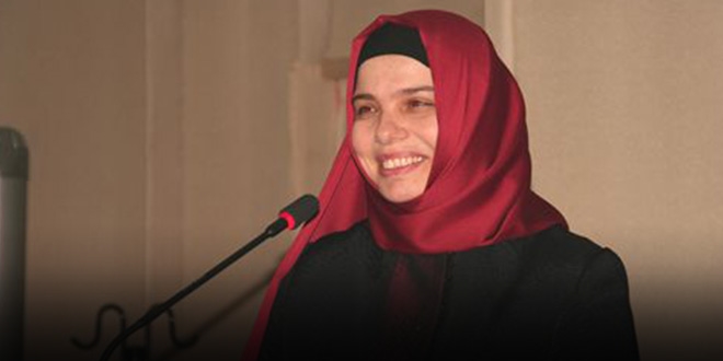 Diyanet'in ilk kadın başkan yardımcısı görevine başladı