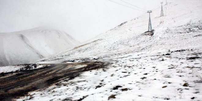 Giresun'un yüksek kesimleri beyaza büründü