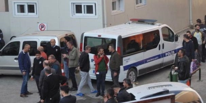 Mersin'de lise önünde kavga: 1 öğrenci öldü, 2 öğrenci de yaralı