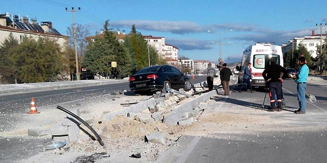 Burdur İl Genel Meclisi Başkanı ile meclis üyesi kaza yaptı