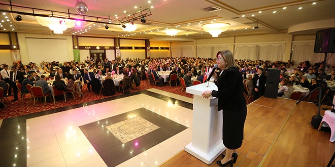Fatma Şahin'den öğretmenlere konut müjdesi