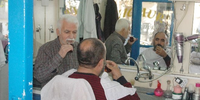 3 metrekare dükkana 35 yılını sığdırdı
