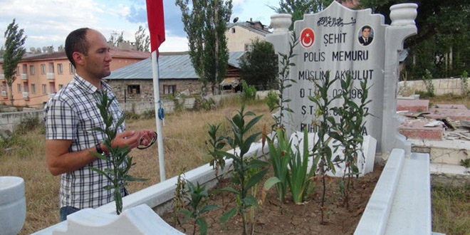 Şehit polis memuru Akbulut'un adı kütüphaneye verildi