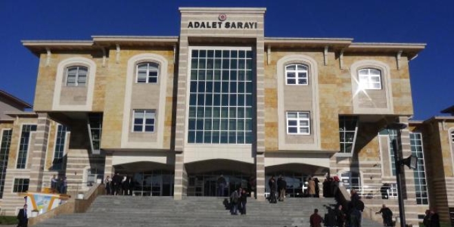 Uşak Üniversitesi eski Rektörüne 7 yıl 11 ay hapis cezası