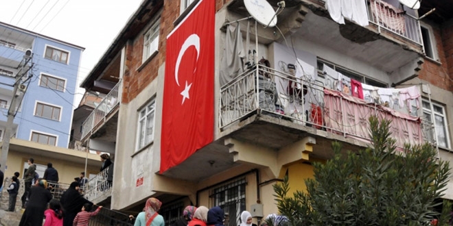 Kazayla vurularak şehit olan er memleketine uğurlandı