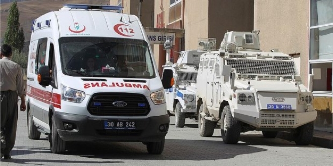 Hakkari'de kayalıktan düşen asker şehit oldu
