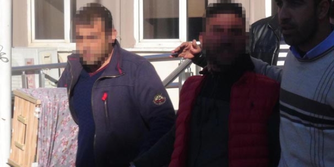 Cezaevine muhabbet kuşuyla gitti