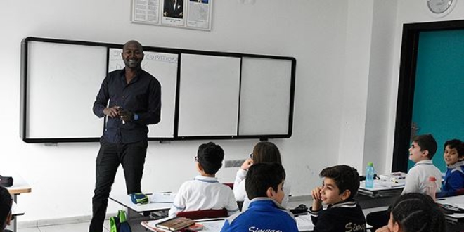 Ugandalı öğretmenin Diyarbakır'da mutlu yaşamı
