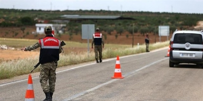 FETÖ şüphelileri jandarmaya yakalandı