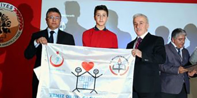 Kayseri'de 88 okul beyaz bayrak aldı