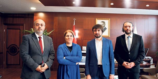 'Vatandaş olan suriyelilerin askere gitmesi için çalışmalar sürüyor'