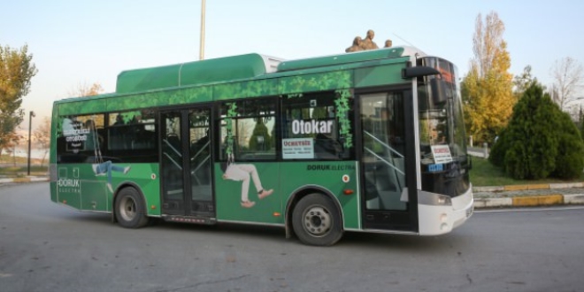 Gaziantep'te elektrikli otobsler yola kt