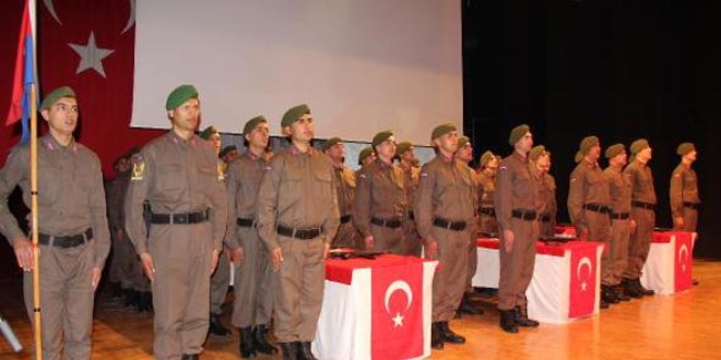 Burdur'da ksa dnem jandarma erler yemin etti