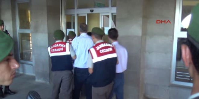 Isparta'da 1'i eski Vali, 129 sanık hakim karşısına çıktı
