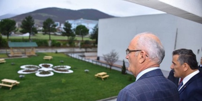 Başkan Yılmaz: Tramvay 1 yıl sonra üniversitede