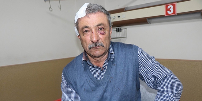 FETÖ sanığının abisi, kardeşini şikayet eden esnafı darp etti