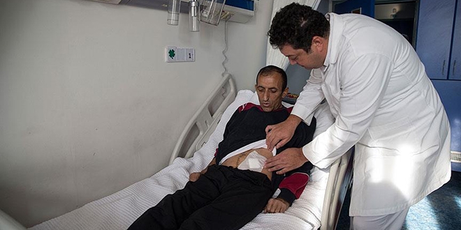 Kist nedeniyle 2,5 kilogram olan böbrek ameliyatla alındı