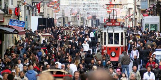 'İstanbul'da aylık hane halkı geliri 2-10 bin lira'