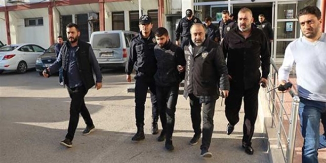 Üniversiteli Zelal'i minibüsten kaçıranlar için karar çıktı